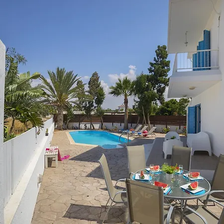 Serene Villa