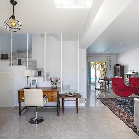 Serene * Αγία Νάπα